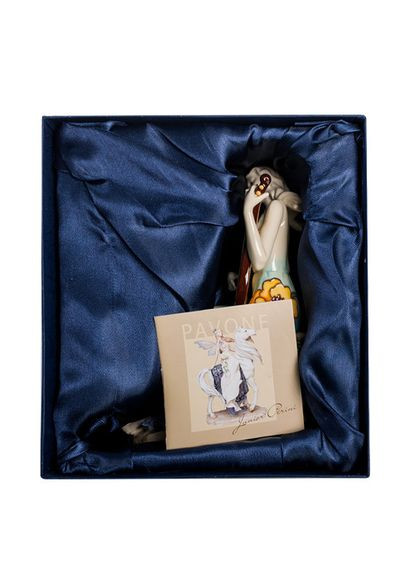 Статуетка порцелянова Дівчина Чарівна домра 19 см 1106188 Pavone (346152881)