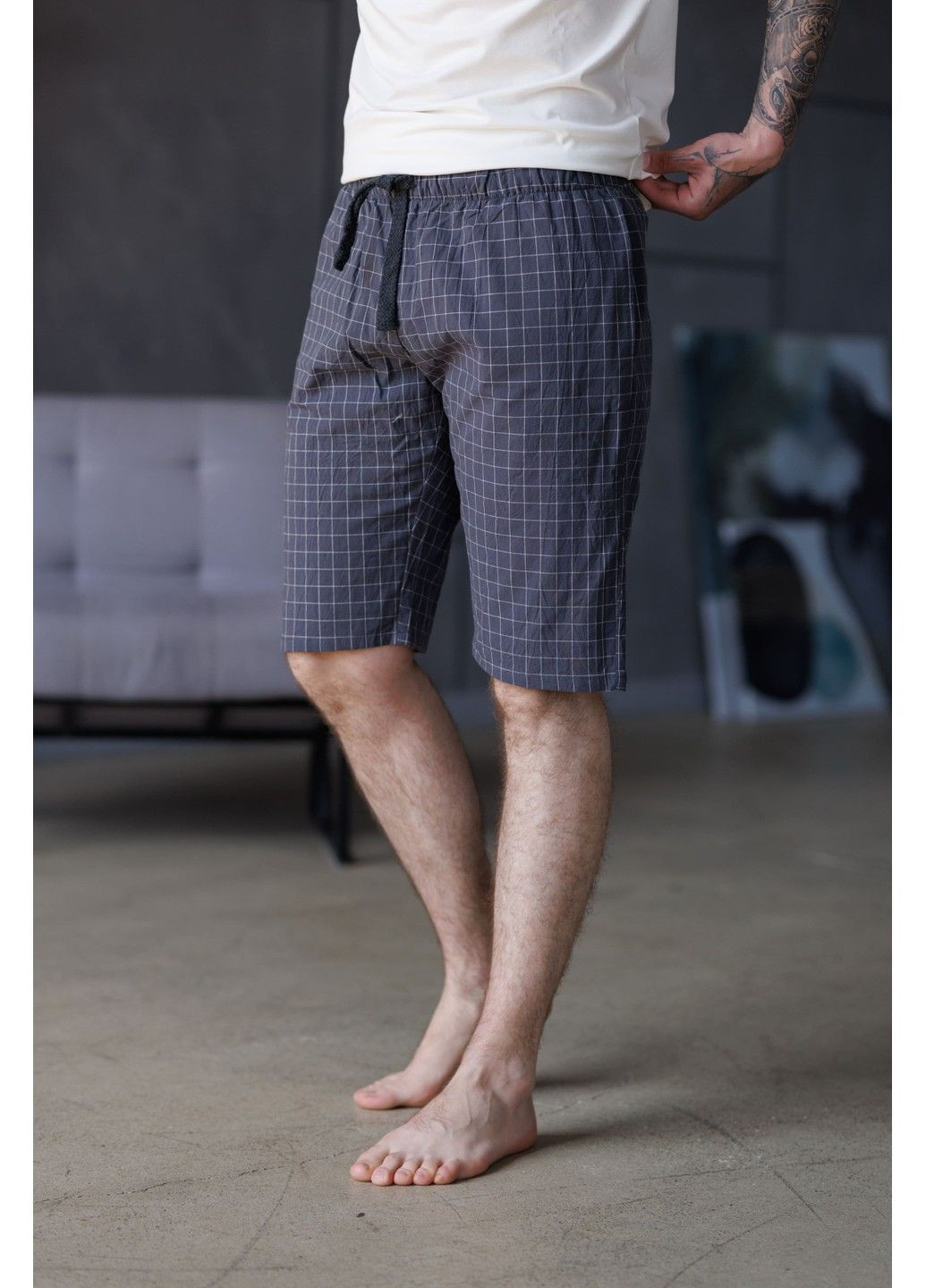 Пижама мужская футболка молочная + шорты HOMELY в клетку графит Handy Wear (337715535)