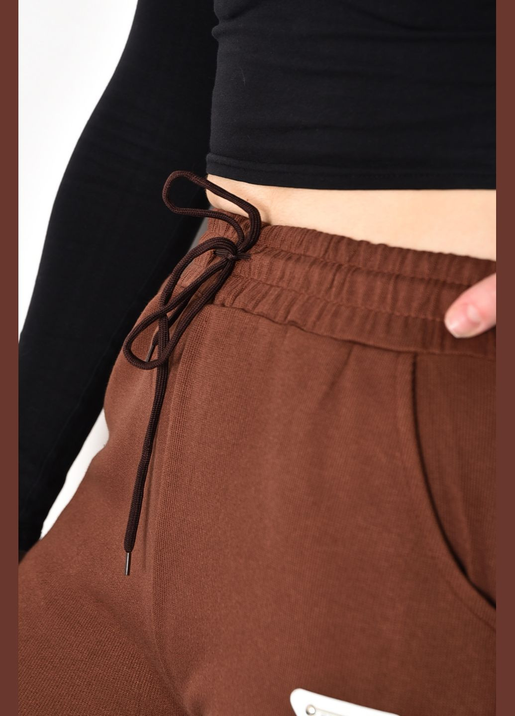Спортивні штани жіночі трикотажні коричневого кольору Let's Shop (279724156)