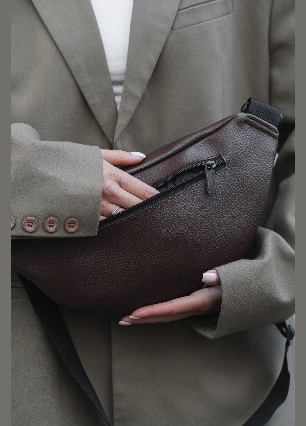 Бананка Diamond Сrocodile Brown Woman Without (337472113)