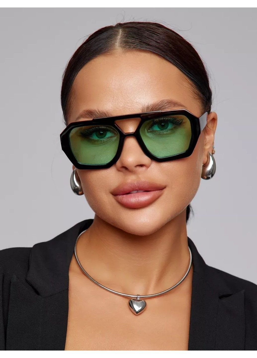 Солнцезащитные очки шестигранные Charming зеленые с черным No Brand (323134640)