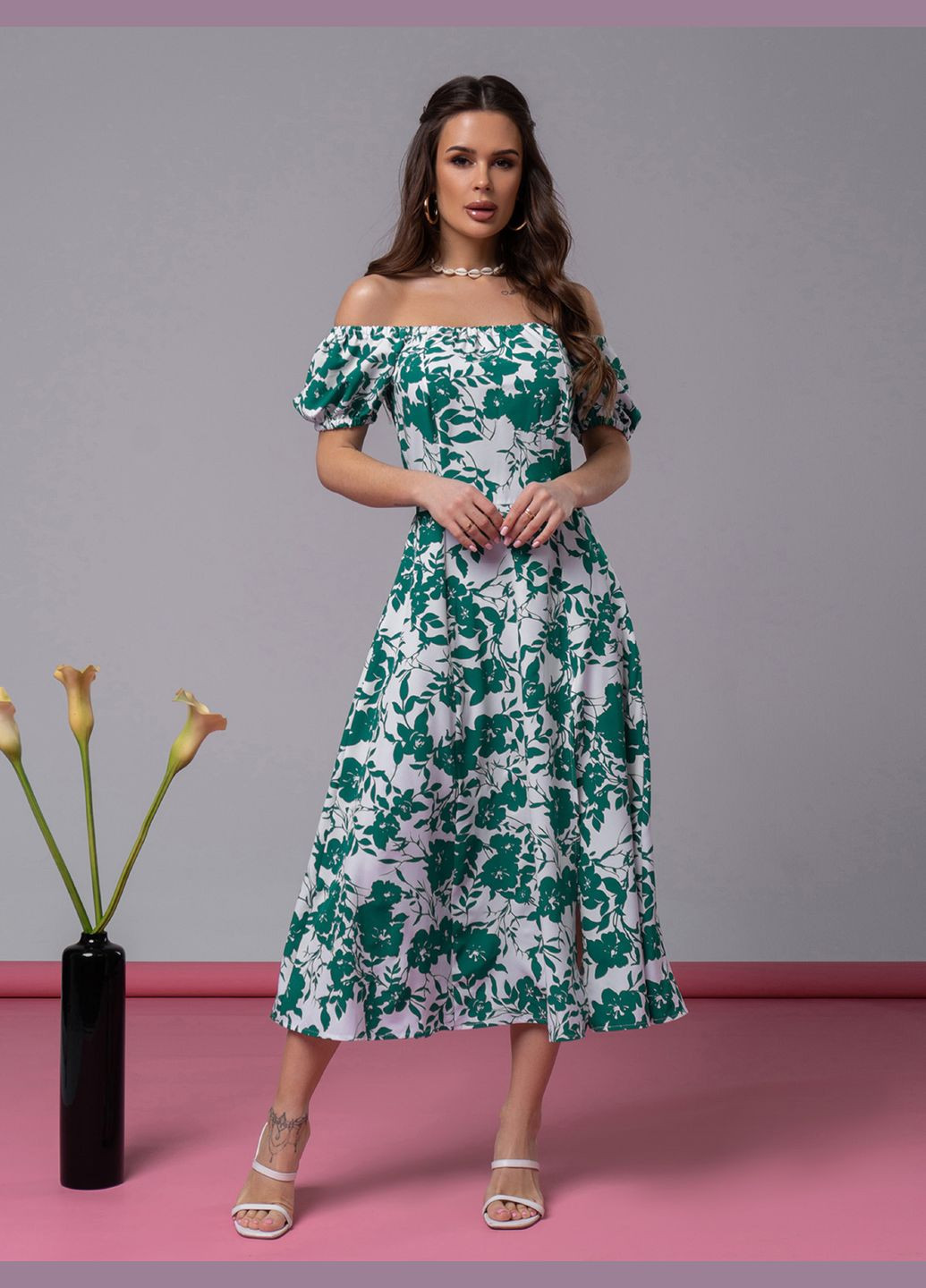 Зеленое повседневный платья с открытыми плечами ISSA PLUS с цветочным принтом
