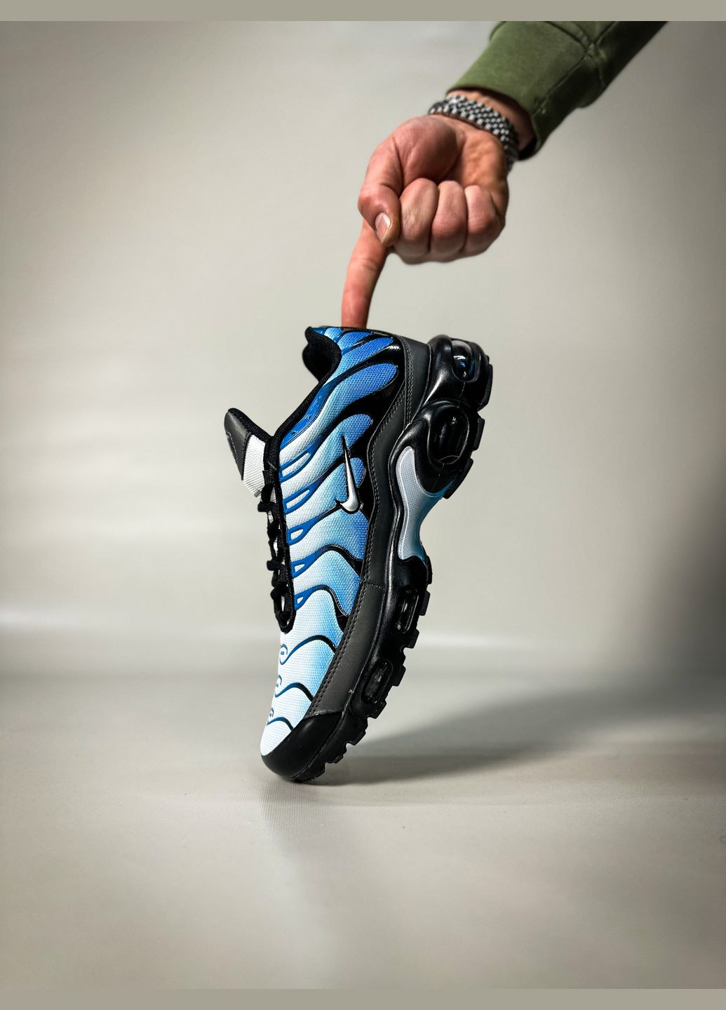 Голубые демисезонные кроссовки мужские nike air max tn plus chilly blue black | найк аир макс тн голубые черные No Brand