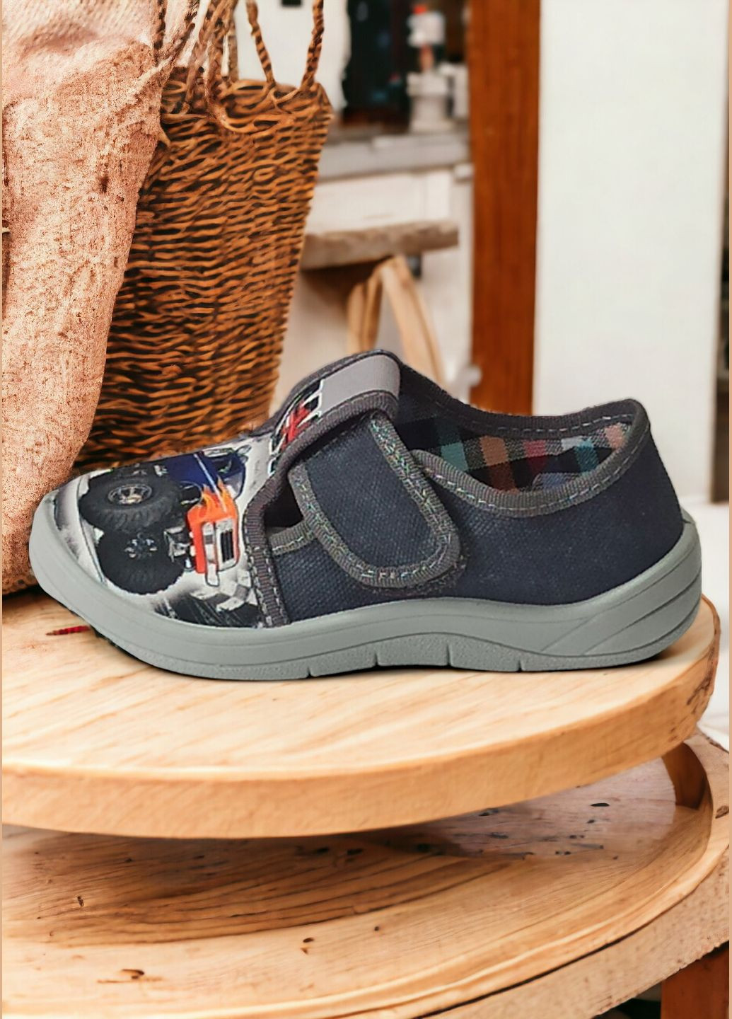 Тапочки для хлопчика ортопедичні на ліпучці Waldi (325701285)