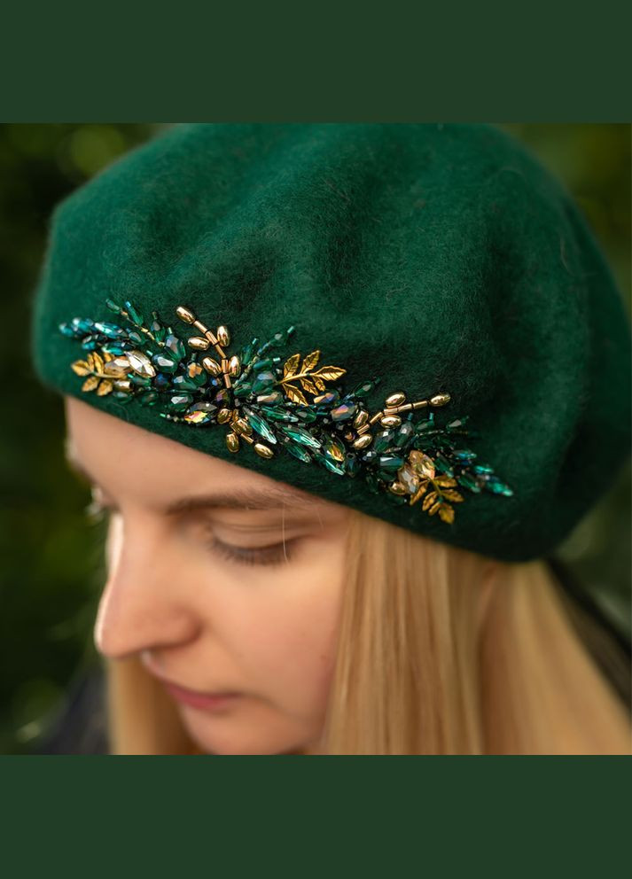 Берет зі 100% вовни, вишивка ручної роботи, берет осінь-зима зеленого кольору Ksenija Vitali (306559663)