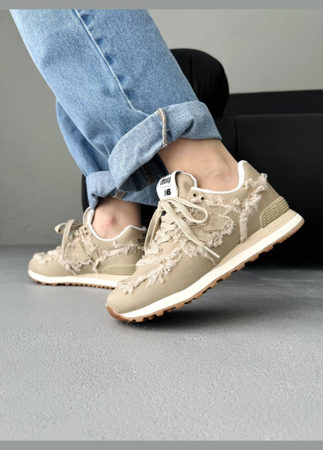 Кроссовки женские New Balance 574 x Miu Miu Beige | Нью Беланс 574 бежевые No Brand бежевые демисезоны (341485846)