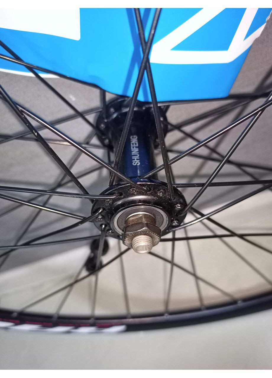 Колесо переднее VLT 26" V-brake на пром. подшипниках Velotrade (370788819)