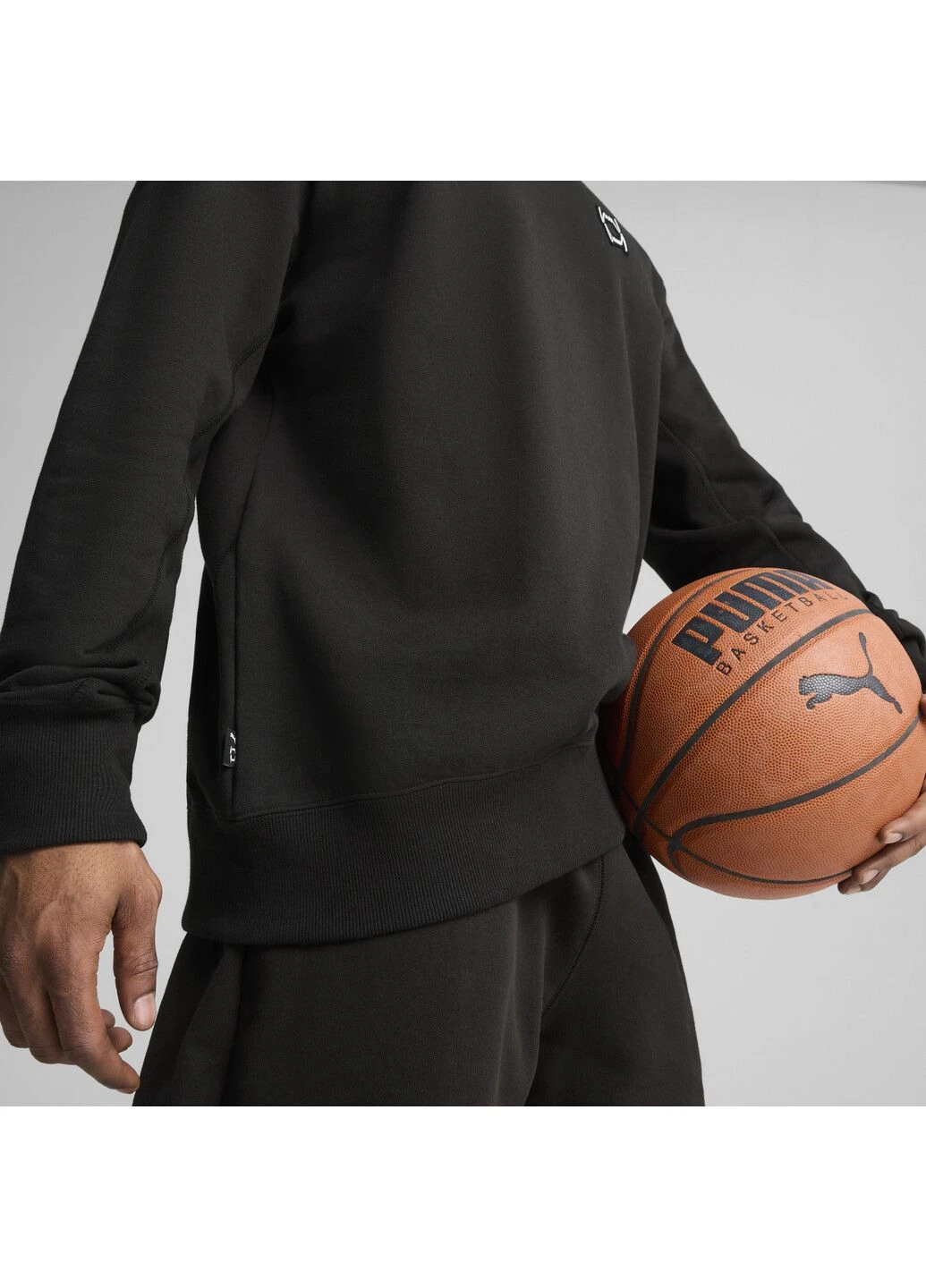 Чорний світшот pivot crewneck men Puma однотонний (328560080)