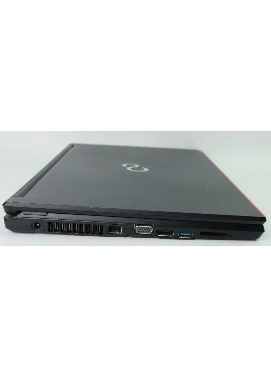 Ноутбук LifeBook E556 / 15.6" (1366x768) TN / Intel Core i5-6200U (2 (4) ядра по 2.3 - 2.8 GHz) / 8 GB DDR4 / 256 GB Fujitsu (398130045)