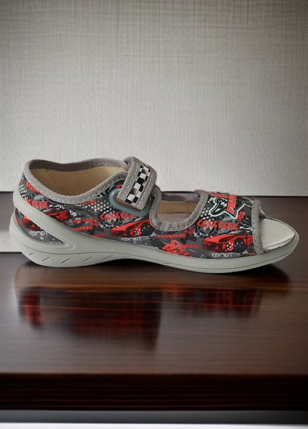 Серые открытые ортопедические тапочки текстильные босоножки на липучках для мальчика Waldi