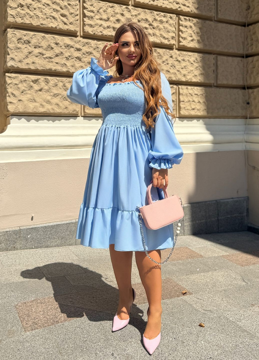 Блакитна святковий, коктейльна, вечірня сукня міді з євро-софту з довгими рукавами та воланом дзвін, з відкритими плечима No Brand однотонна