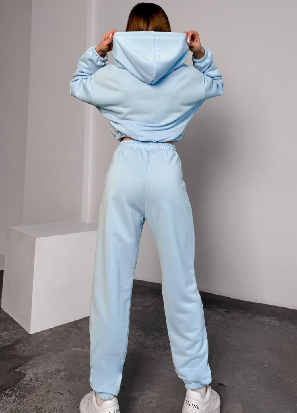 Базовый повседневный костюм двойка: укороченные худые на молнии с капюшоном + джоггеры высокой посадки Україна (328392576)