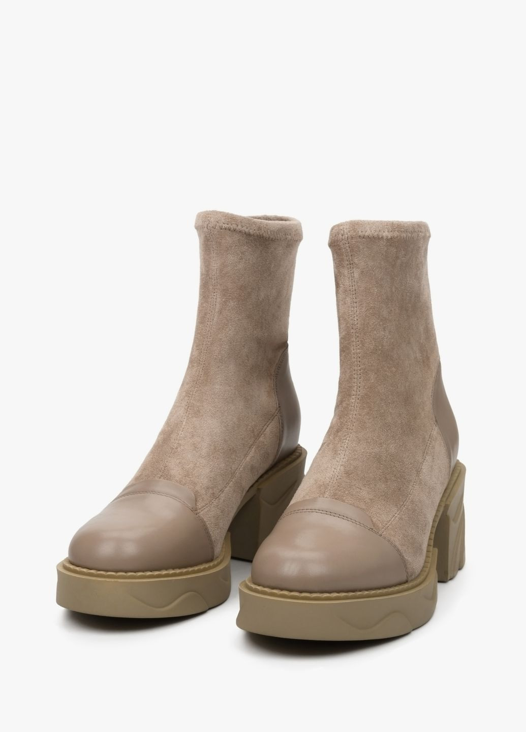 Осенние ботинки, цвет бежевый Estro