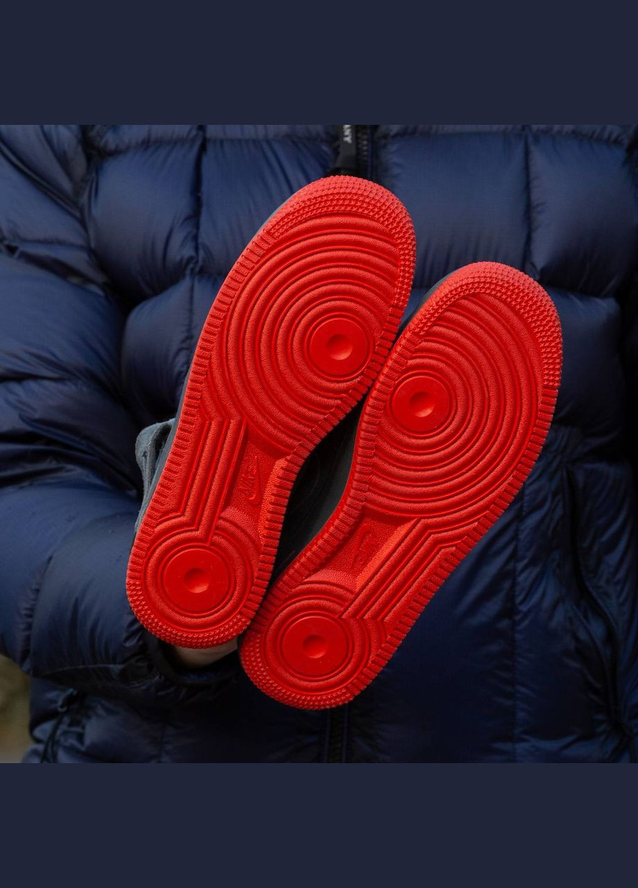 Серые зимние кроссовки зимние мужские и женские nike air force 1 winter high gray red fur | найк аир форс 1 высокие серые красные с мехом No Brand