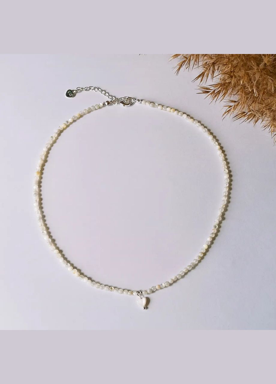 Чокер натуральний камінь Перламутр "Серце" d-3мм L-40-45см фурнітура гіпоалерген колір срібло No Brand перламутр латунь срібло (301910857)