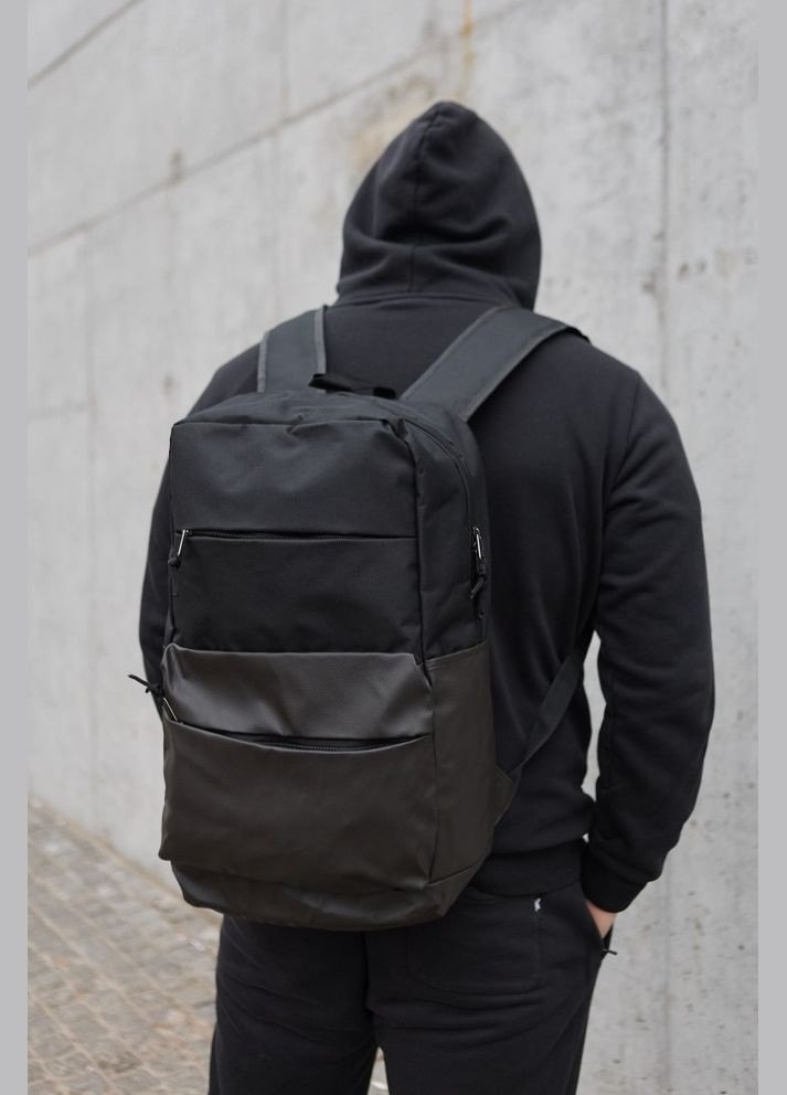 Рюкзак черный с отделкой из кожзама No Brand (328000433)