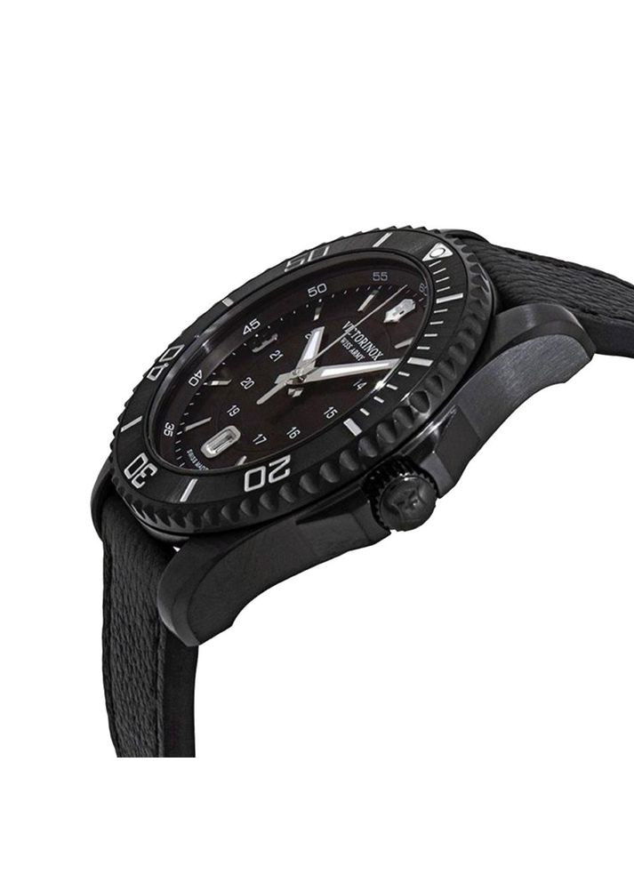 Чоловічий годинник Swiss Army Maverick V241787 Victorinox (316626801)