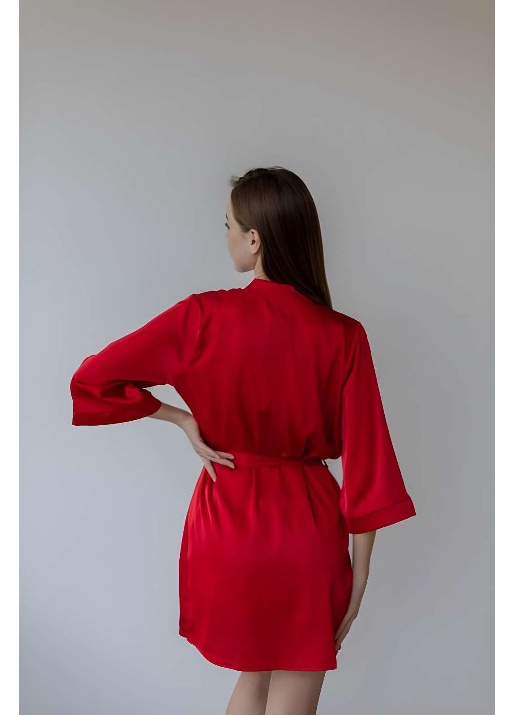 Женский зеленый шелковый короткий халат, изумрудный халатик шелк. Україна (371372773)