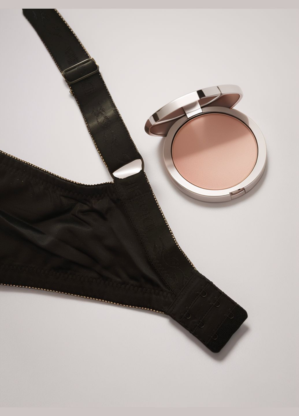 Чёрный бюстгальтер 64045 g Diorella с косточками нейлон, эластан