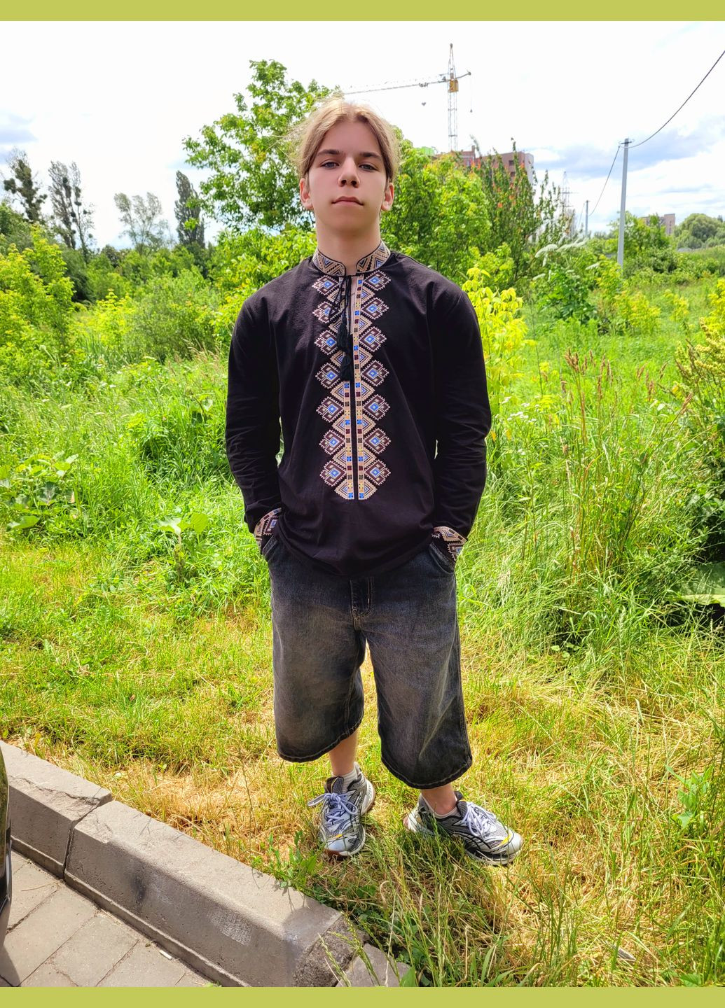 Чорна чоловіча бавовняна сорочка вишиванка мозаїка чорна з вишивкою хрестиком на грудях та рукавах You Best (339336278)