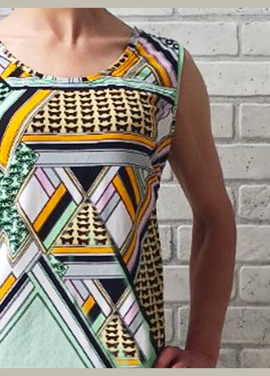 Летняя женская майка, легкая футболка без рукава, яркая абстракция, вискоза бамбук No Brand - (333016538)