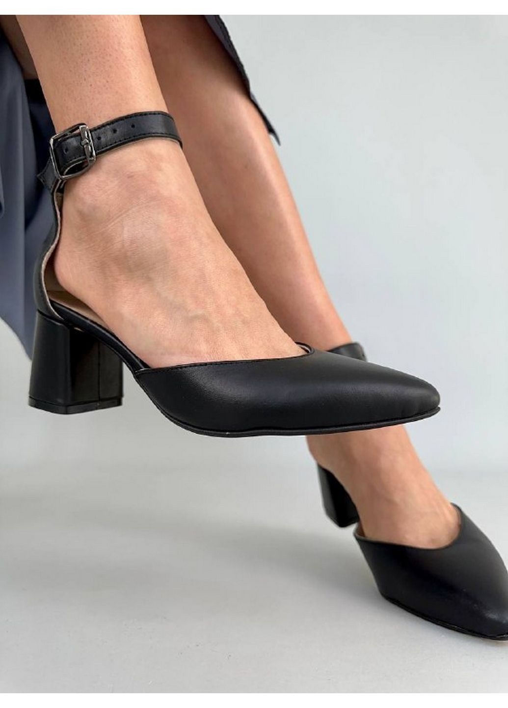 Жіночі шкіряні босоніжки (8914-10) VZUTIK (296260984)