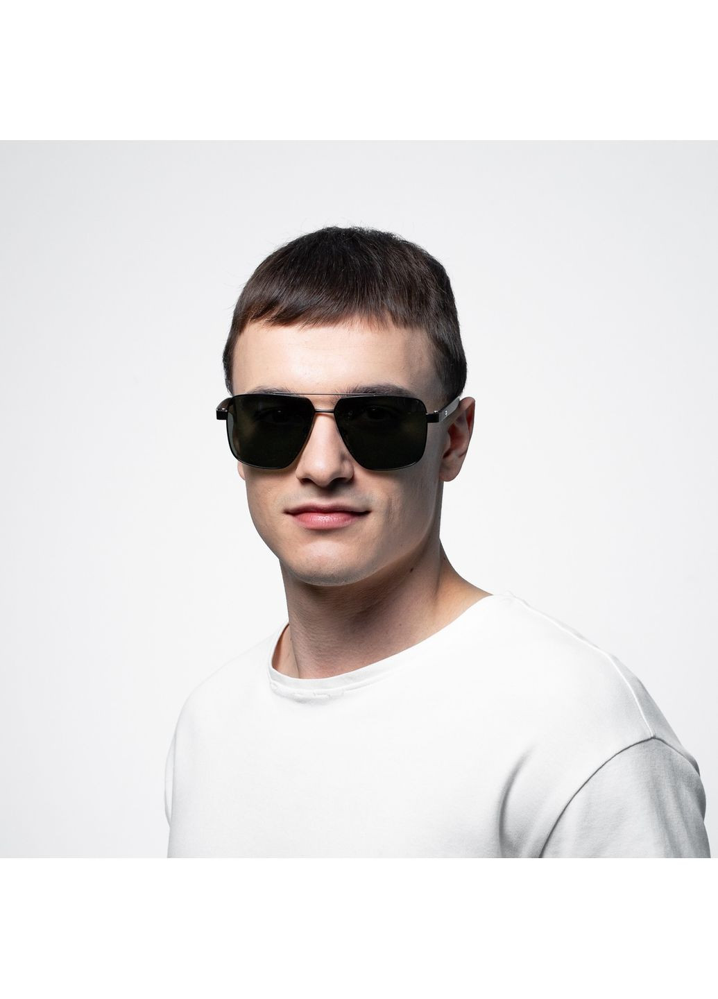 Сонцезахисні окуляри з поляризацією Класика чоловічі 469-020 LuckyLOOK 469-020М (322846494)