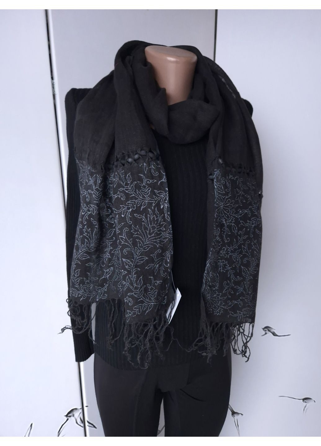 Шарф-палантин женский в растительный белый узор весна-осень 170х49 см No Brand (368820992)