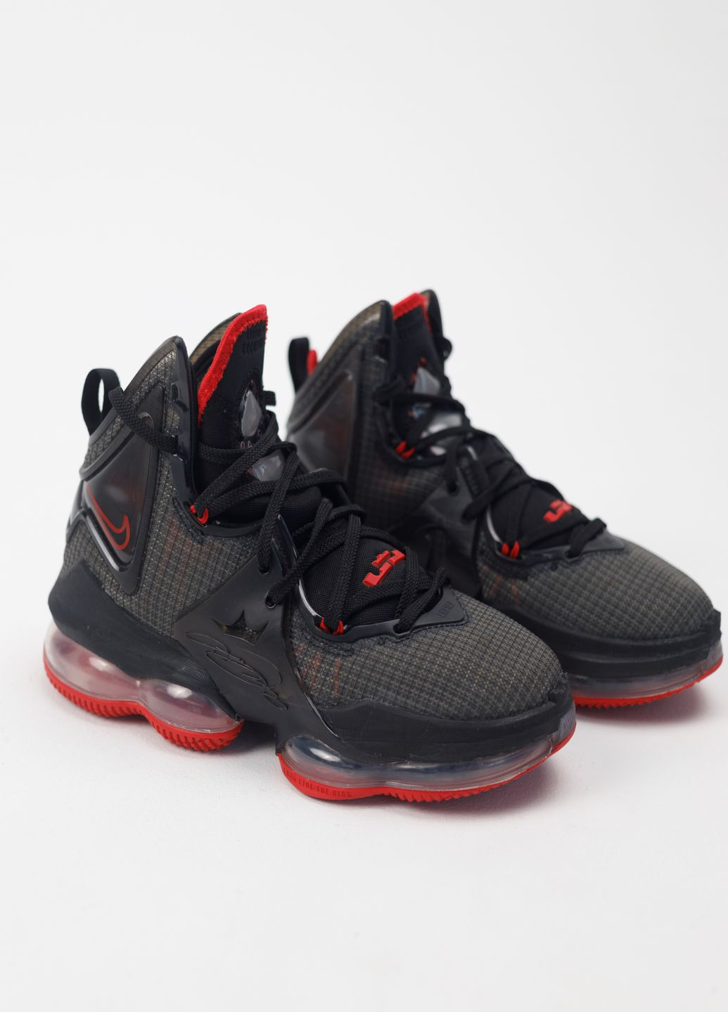 Чорні дитячі кросівки lebron (оригінал) Nike