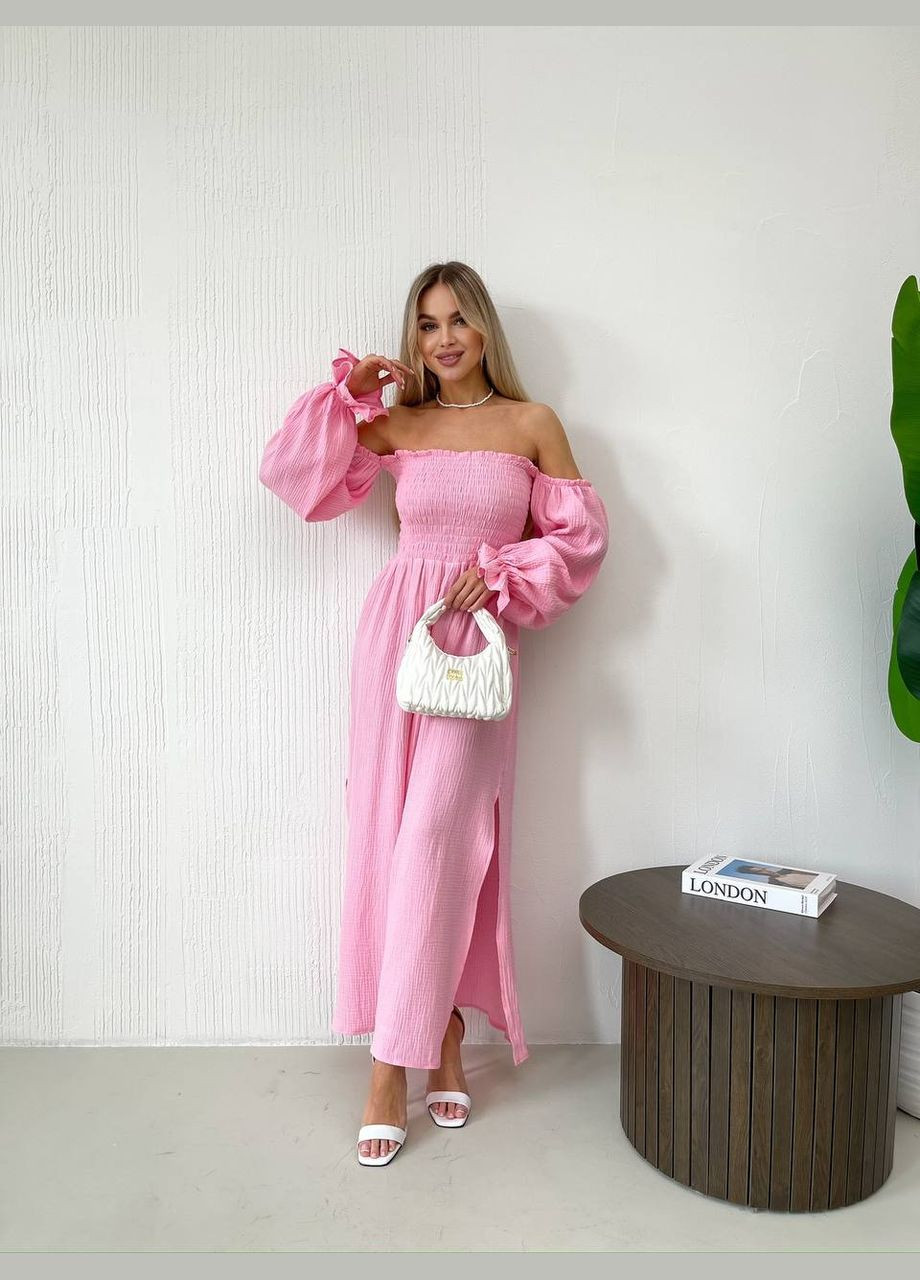 Розовое повседневный, вечернее женское платье макси с разрезом с открытыми плечами Україна однотонное