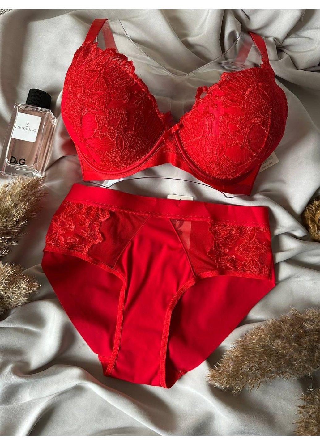 Красный комплект бюстгальтер push-up + трусики слипы 2386 красный Weiyesi
