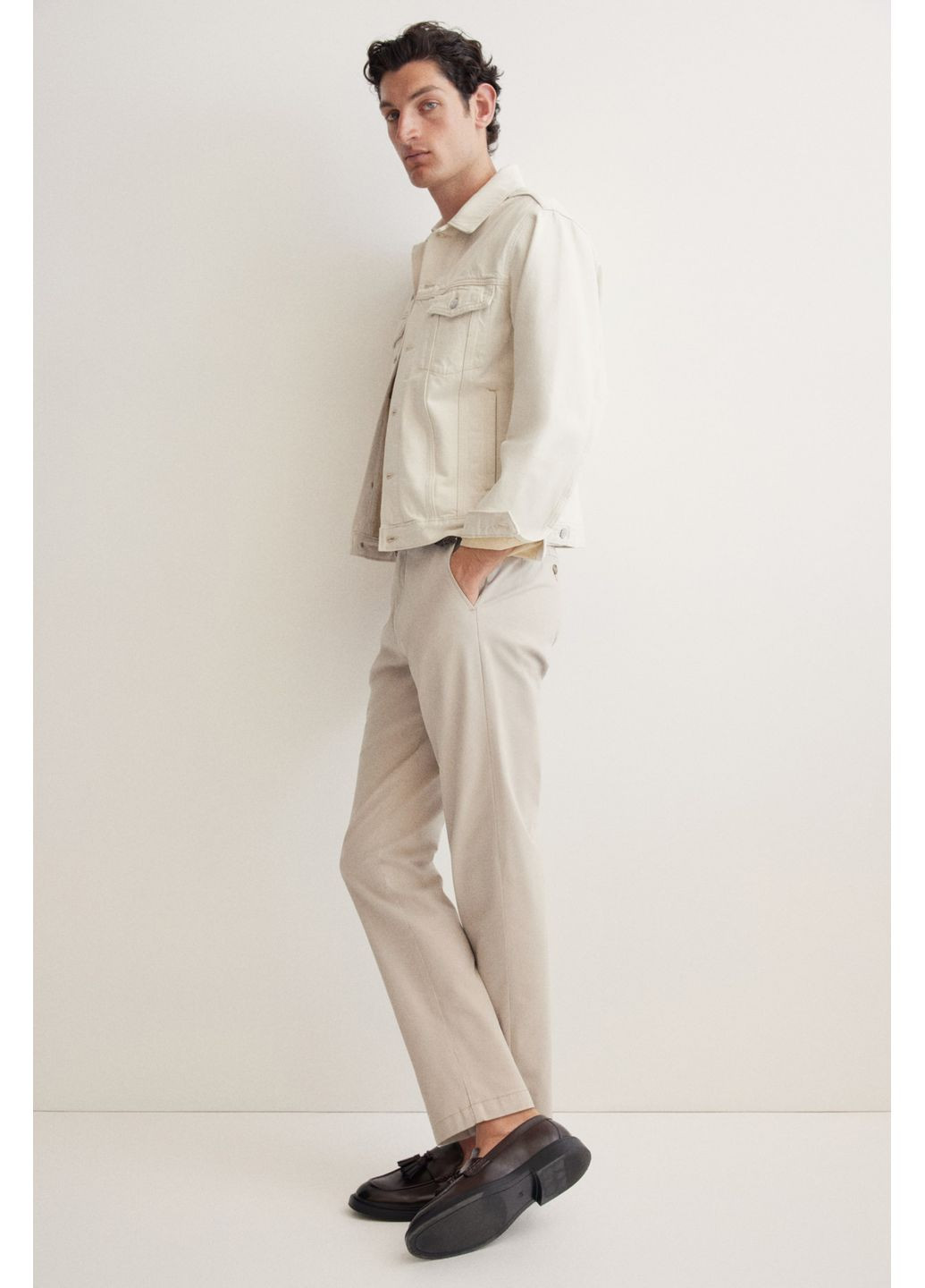 Бежевые брюки H&M