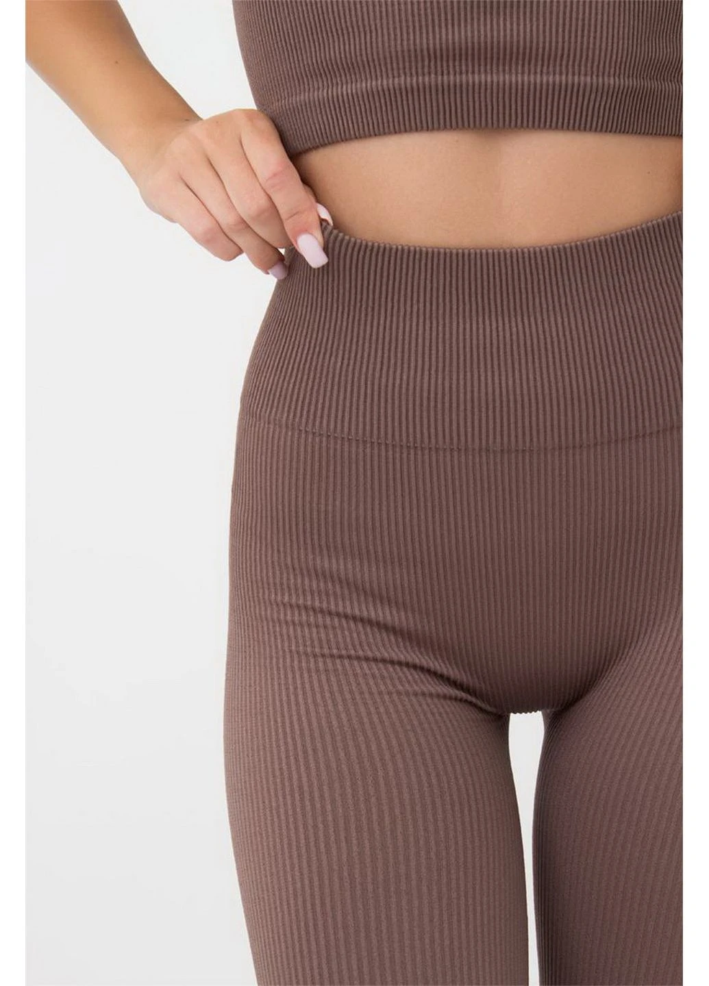 Коричневые демисезонные леггинсы в рубчик с пуш-ап эффектом leggings ribbed push-up InSecret
