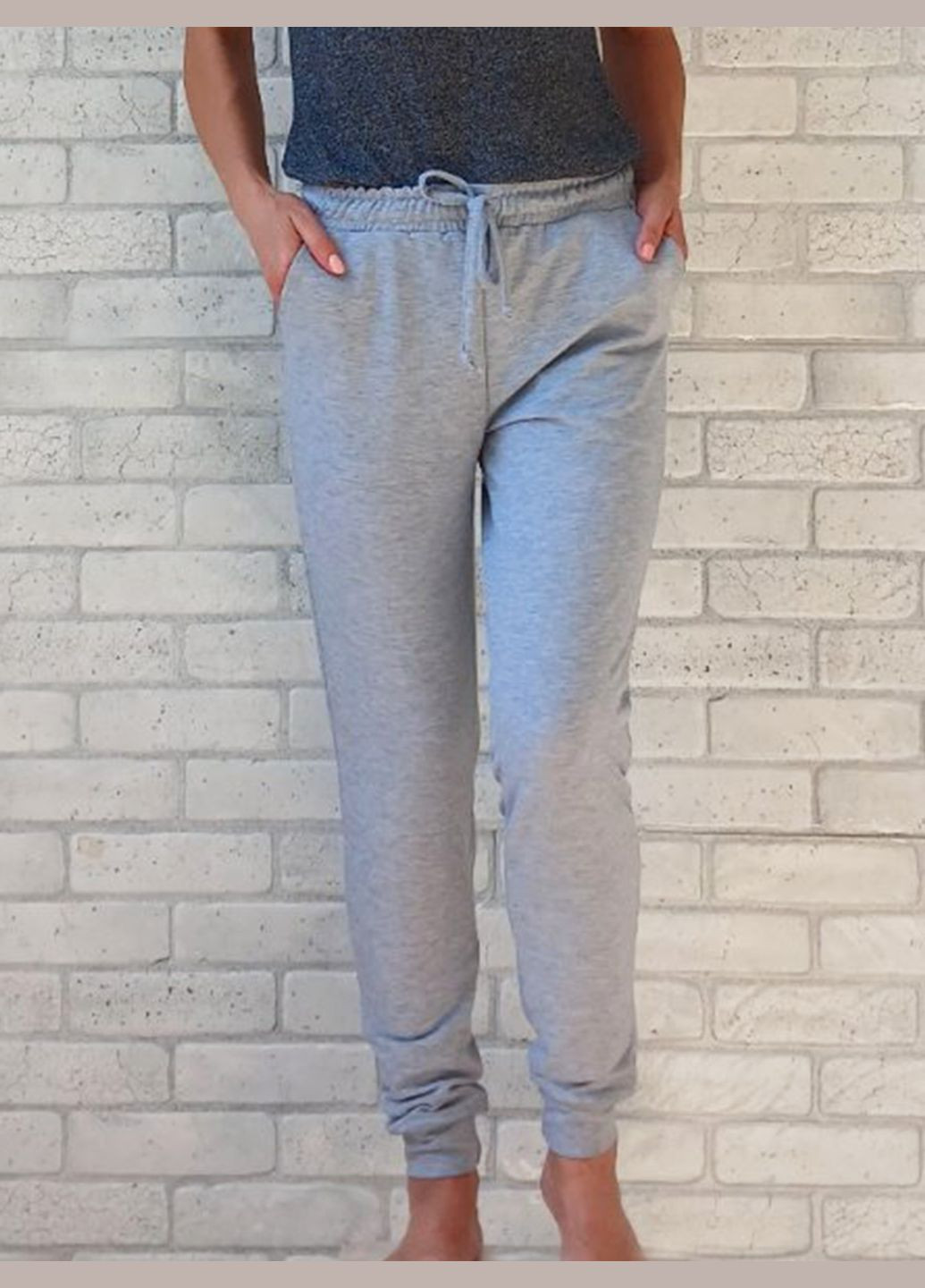 Жіночі спортивні штани з кишенями, пояс на резинці зі шнурком, колір чорний, двонитка No Brand (318771786)