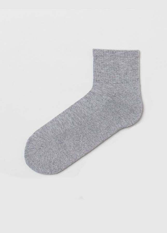 Шкарпетки махра з широкою резинкою для чоловіка 1007407-003 сірий H&M (286328195)
