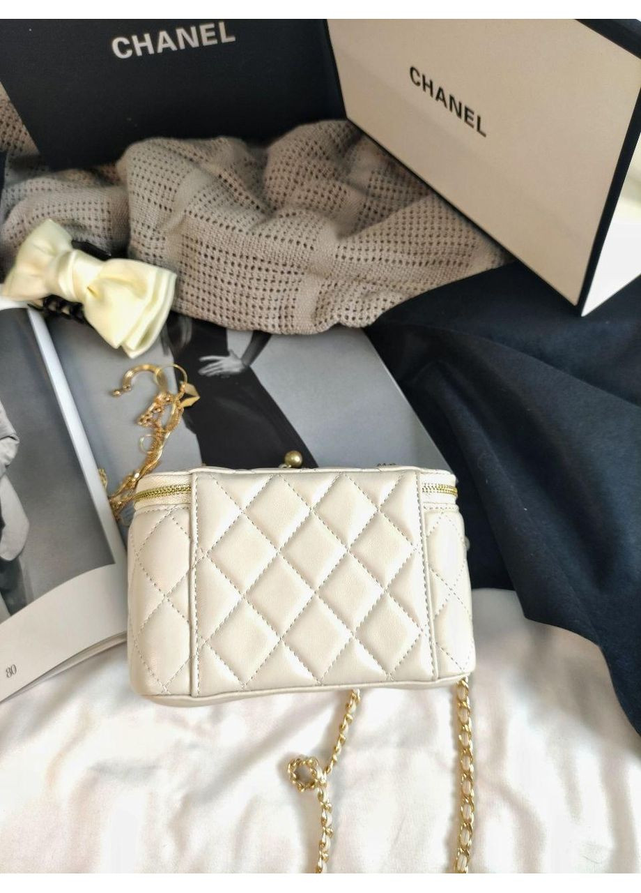 Женская сумка Classic Milk Lambskin Pearl Crush Vanity Bag Gold No Brand (371188227)
