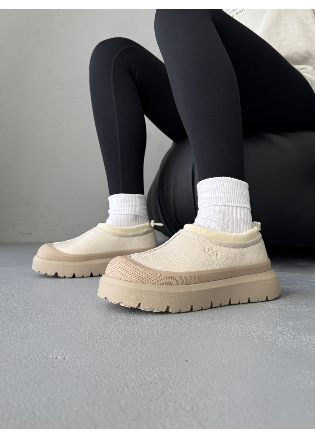 Кросівки жіночі UGG Tasman Weather Hybrid Birch White Pepper | Угі Тасман Гібрид білі демісезони (371995111)