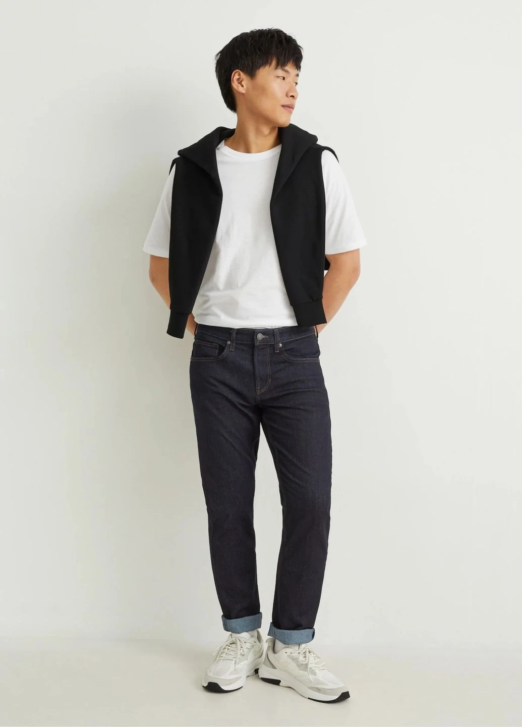 Темно-синие демисезонные джинсы slim fit C&A