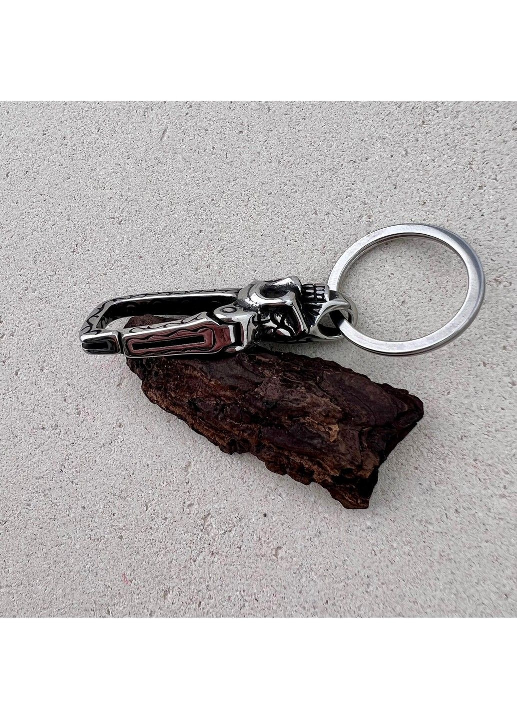 Готичний брелок з черепом для ключів з нержавіючої медичної сталі KC-016 No Brand (299008430)