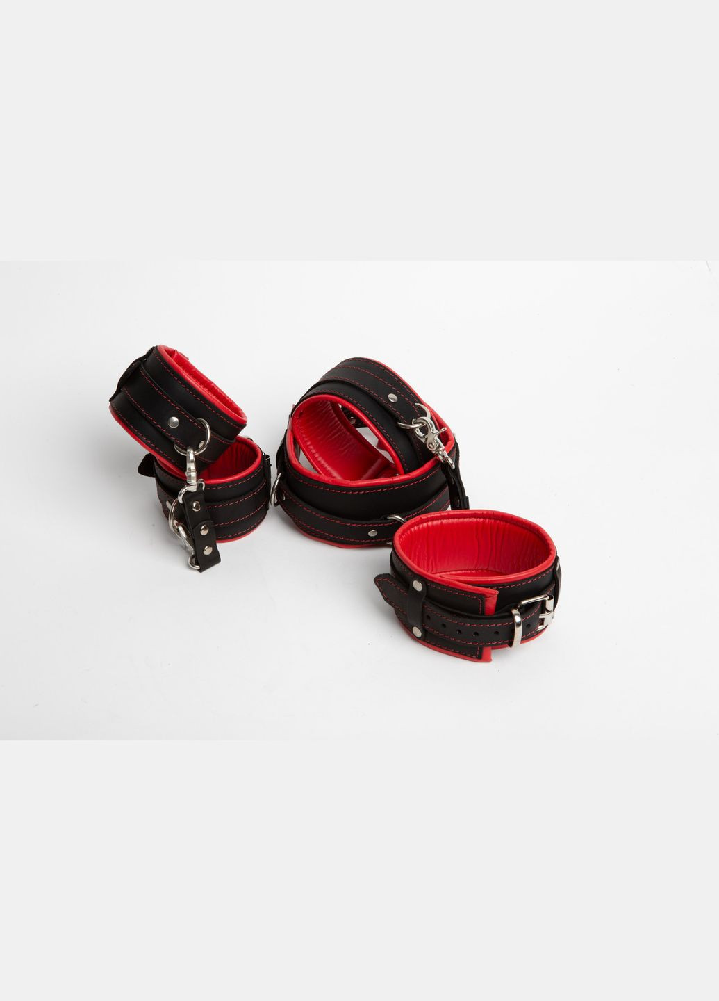 Кожаный набор: наручники, наножники, ошейник KIT-5 красно-чёрный Edena (307925880)