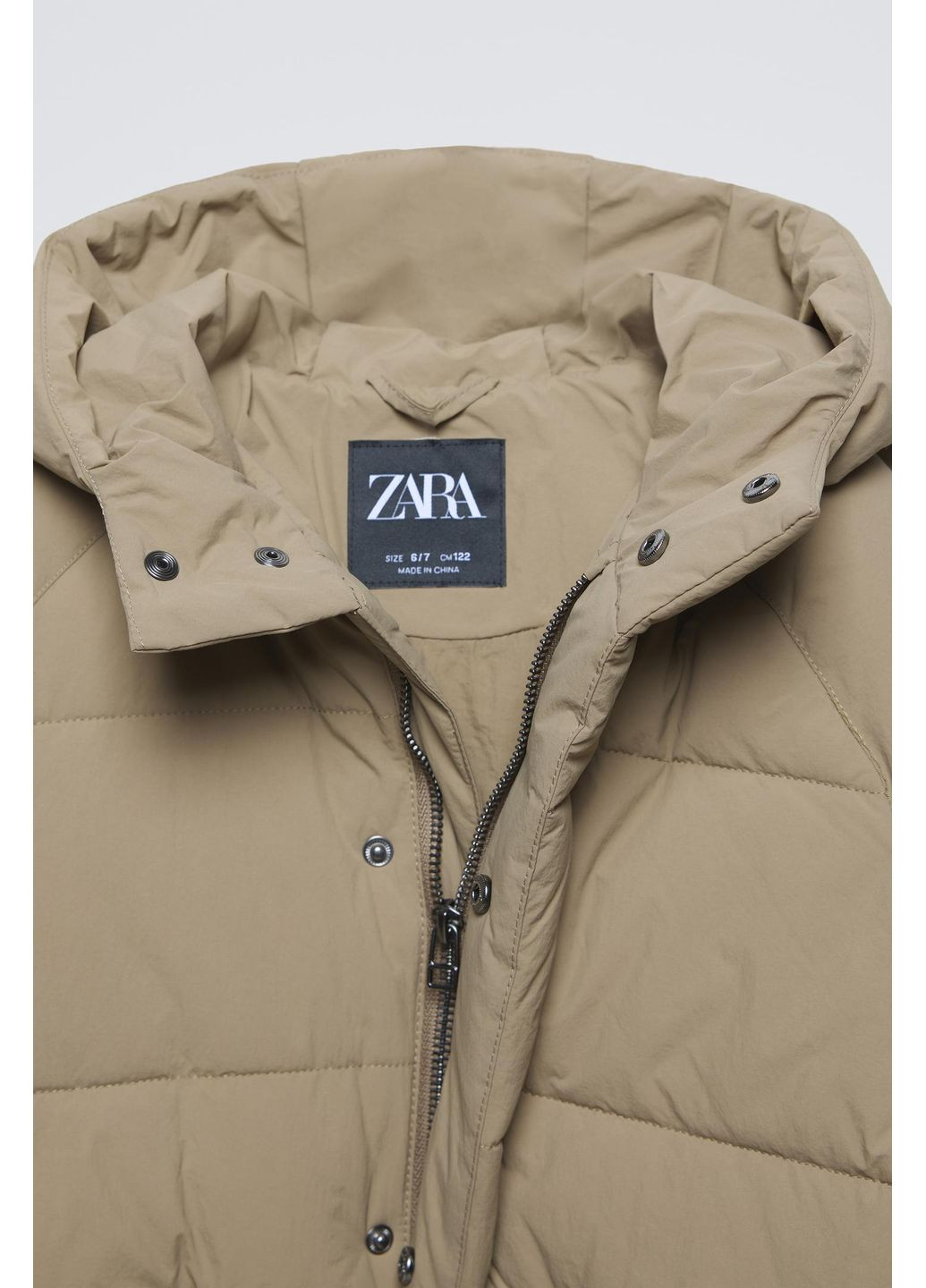 Песочная зимняя зимняя куртка для мальчика 152 размер 0562775711 Zara