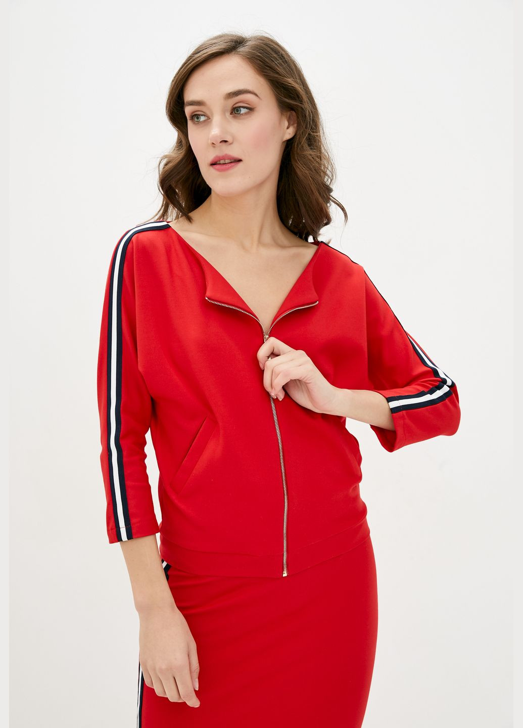 Женский спортивный костюм с юбкой, красного цвета с лампасами. ORA (282737179)