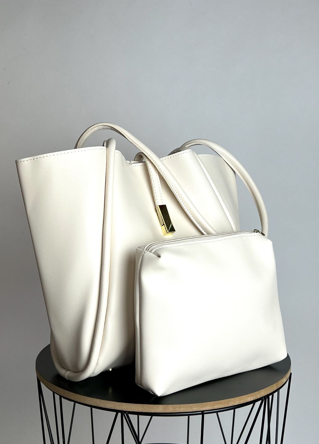 Жіноча сумка Viola Shopper молочна No Brand (290194540)