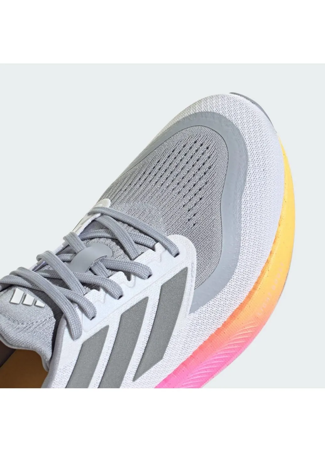 Комбіновані кросівки pureboost 5 performance white/grey ie8463 демісезон adidas