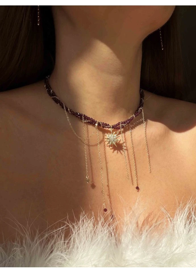 Двойное колье из камня гранат с цепочками и солнцем 5610 LeBijou (368559136)