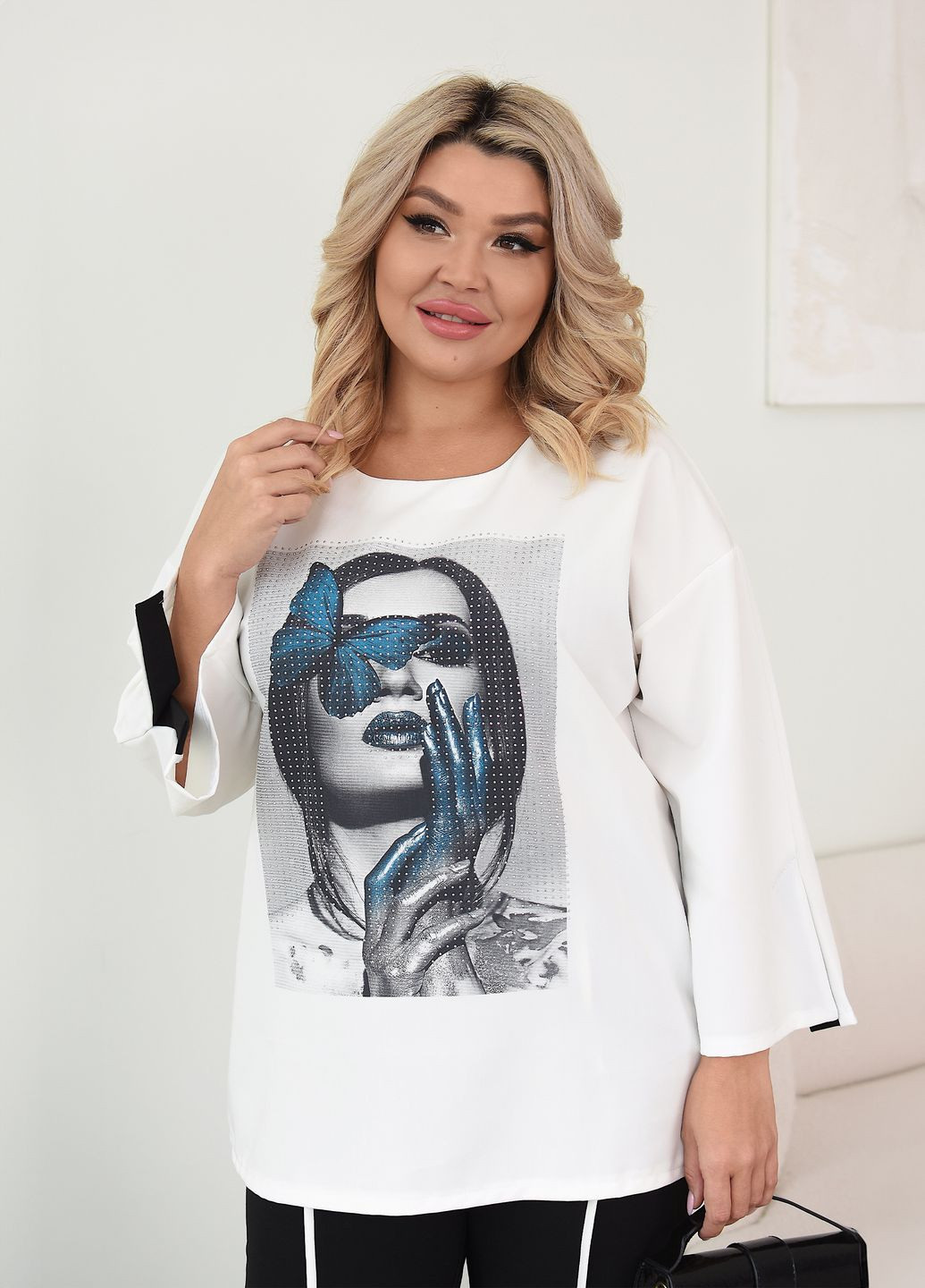 Костюм жіночий зі стразами No Brand (322888453)