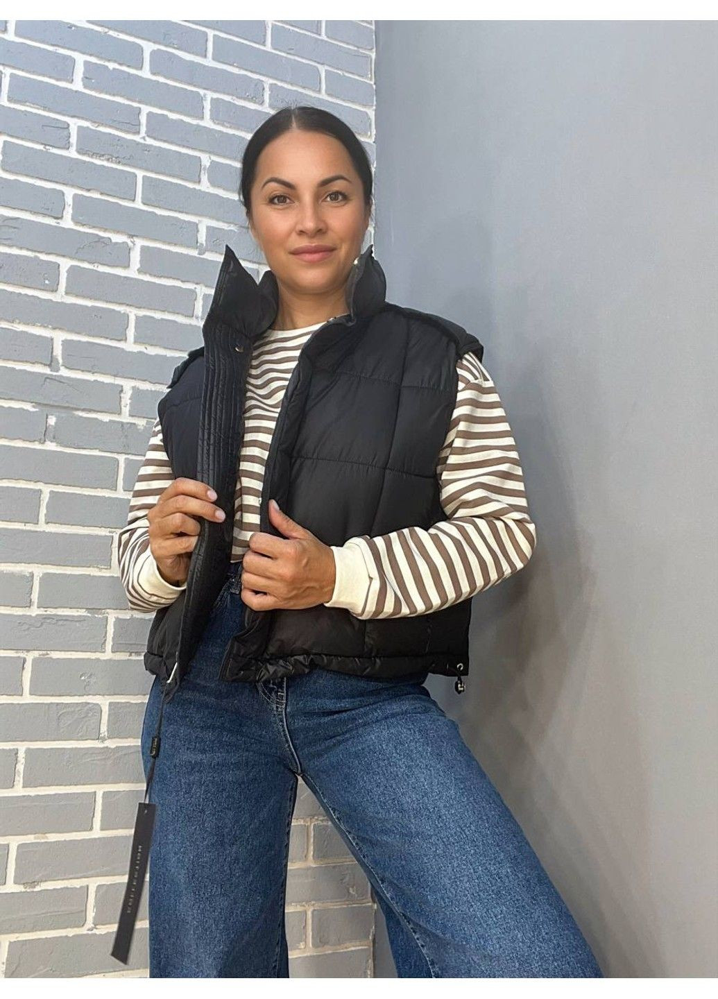 Жилетка женская 9039 стеганная короткая вставка из экокожи на спине Lady yep (304291620)