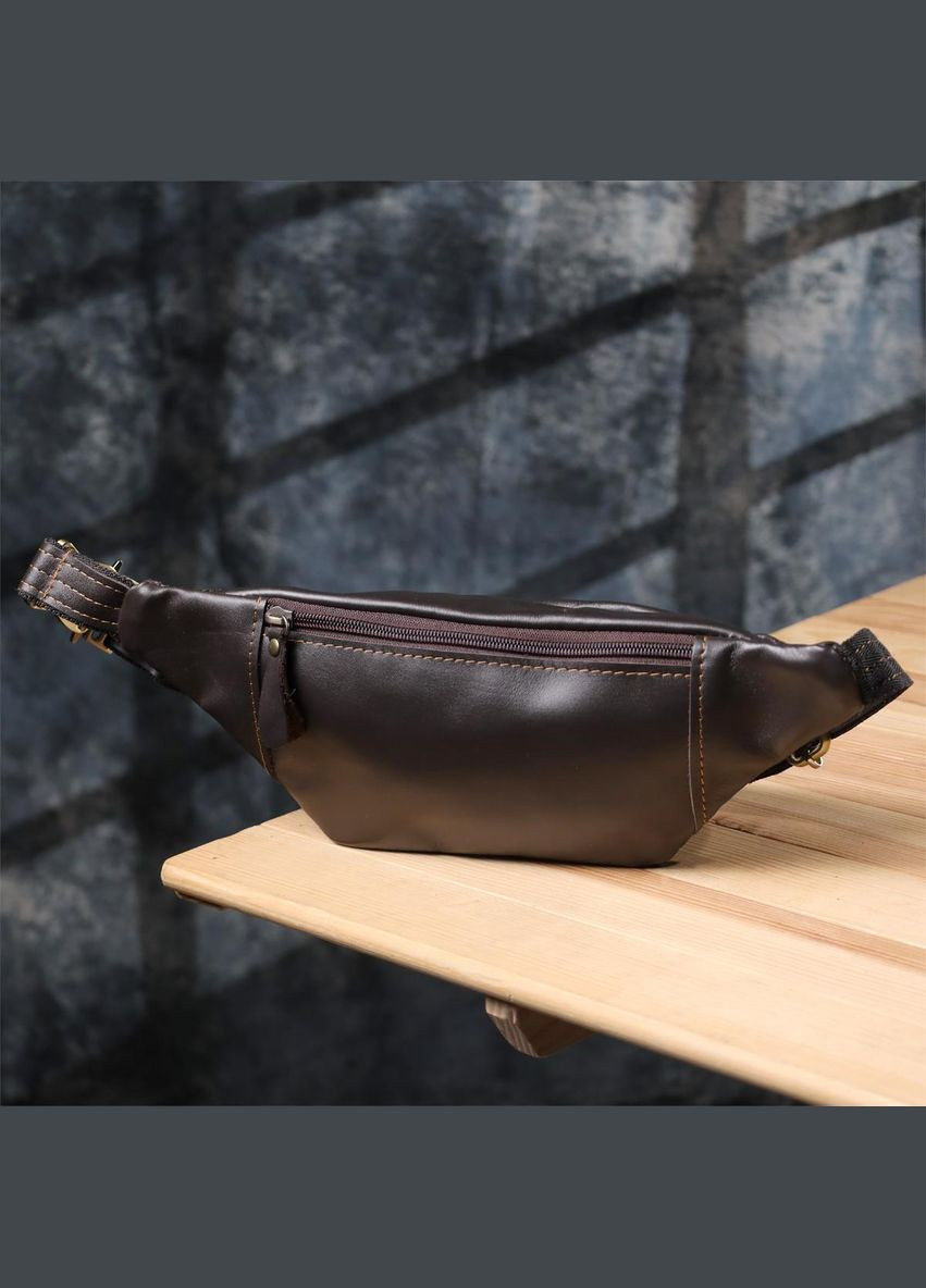 Сумка на пояс через плече шкіряна чоловіча Коричневий 35543 Shvigel (334674004)