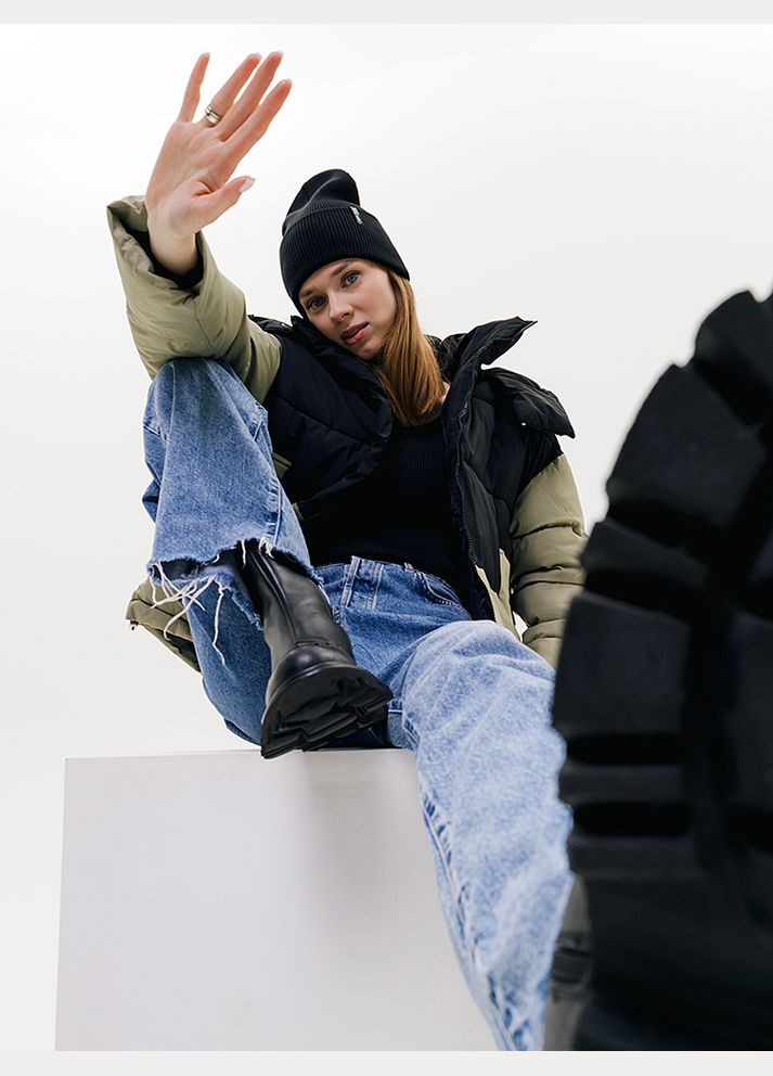 Оливкова демісезонна жіноча куртка колір оливковий cb-00223687 X.C.H.