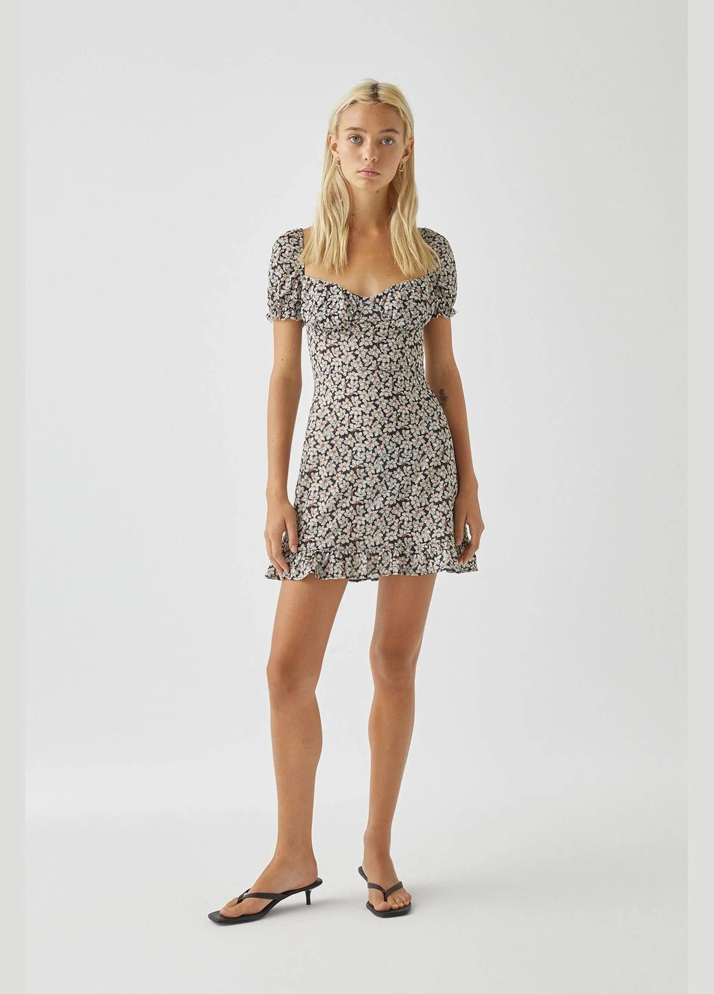 Черное платье лето,черный в цветы, Pull & Bear